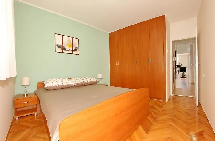 Bay Bridge Center 1 Apartman Zára