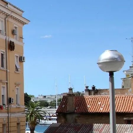 海湾大桥中心公寓1号 公寓