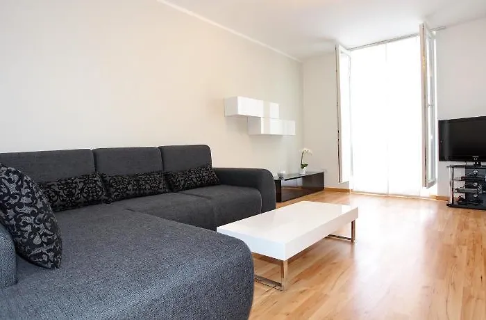 海湾大桥中心公寓1号 * 扎达尔